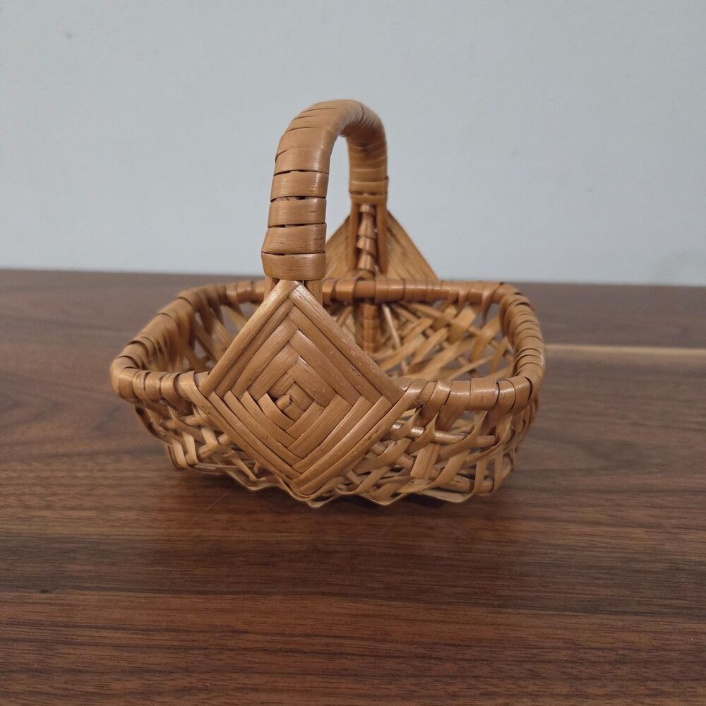 Miniature Buttocks Egg Woven Basket Primitive Rustic Country Decor 4x5" Gods Eye
